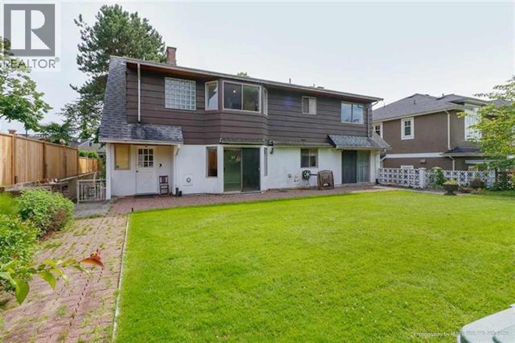 2025 W 29th, Vancouver, British Columbia  V6J 2C9 - Photo 11 - R3059792