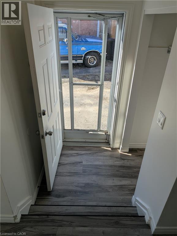 18 Calais Place, Kitchener, Ontario  N2M 5M1 - Photo 5 - 40780090