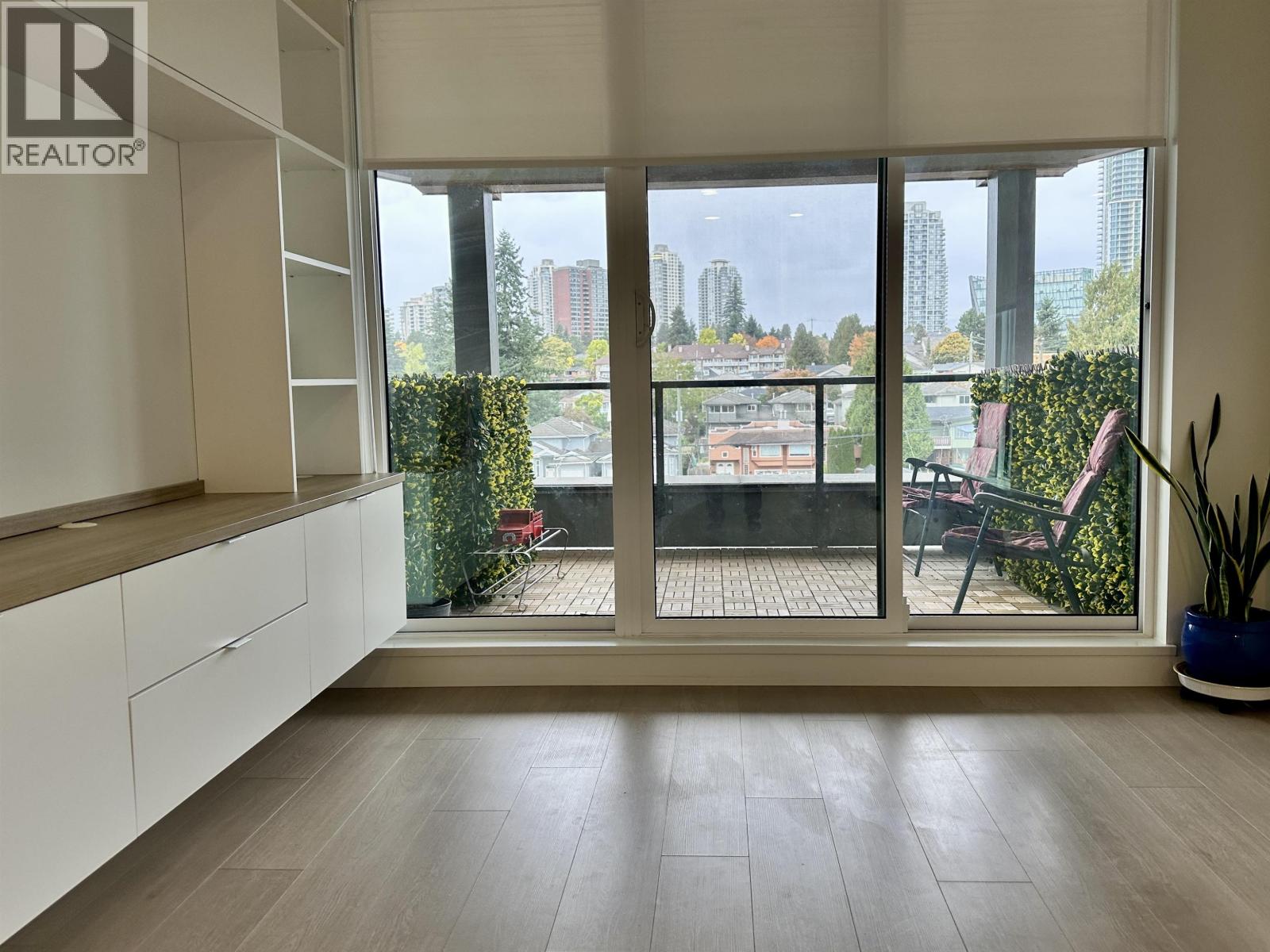 523 7599 15th Street, Burnaby, British Columbia  V3N 0H9 - Photo 10 - R3058614