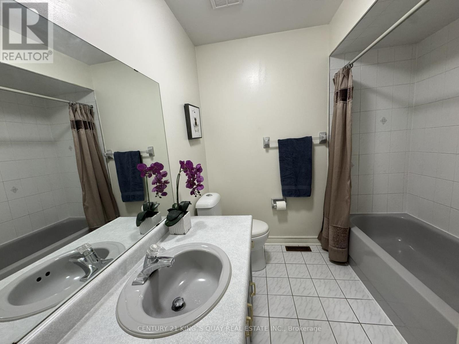 114 Greensboro Drive, Markham, Ontario  L3R 0W1 - Photo 23 - N12461974