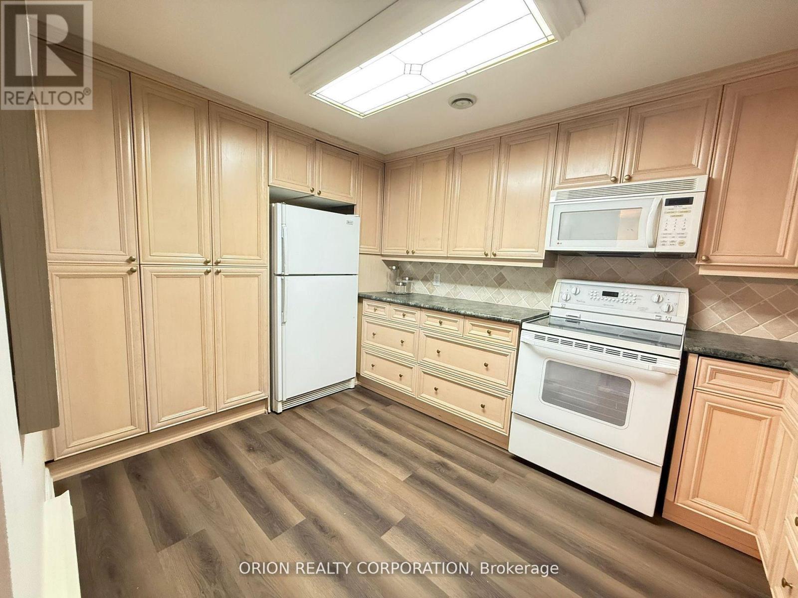 20 Antibes Drive, Toronto, Ontario  M2R 3K3 - Photo 15 - C12470219