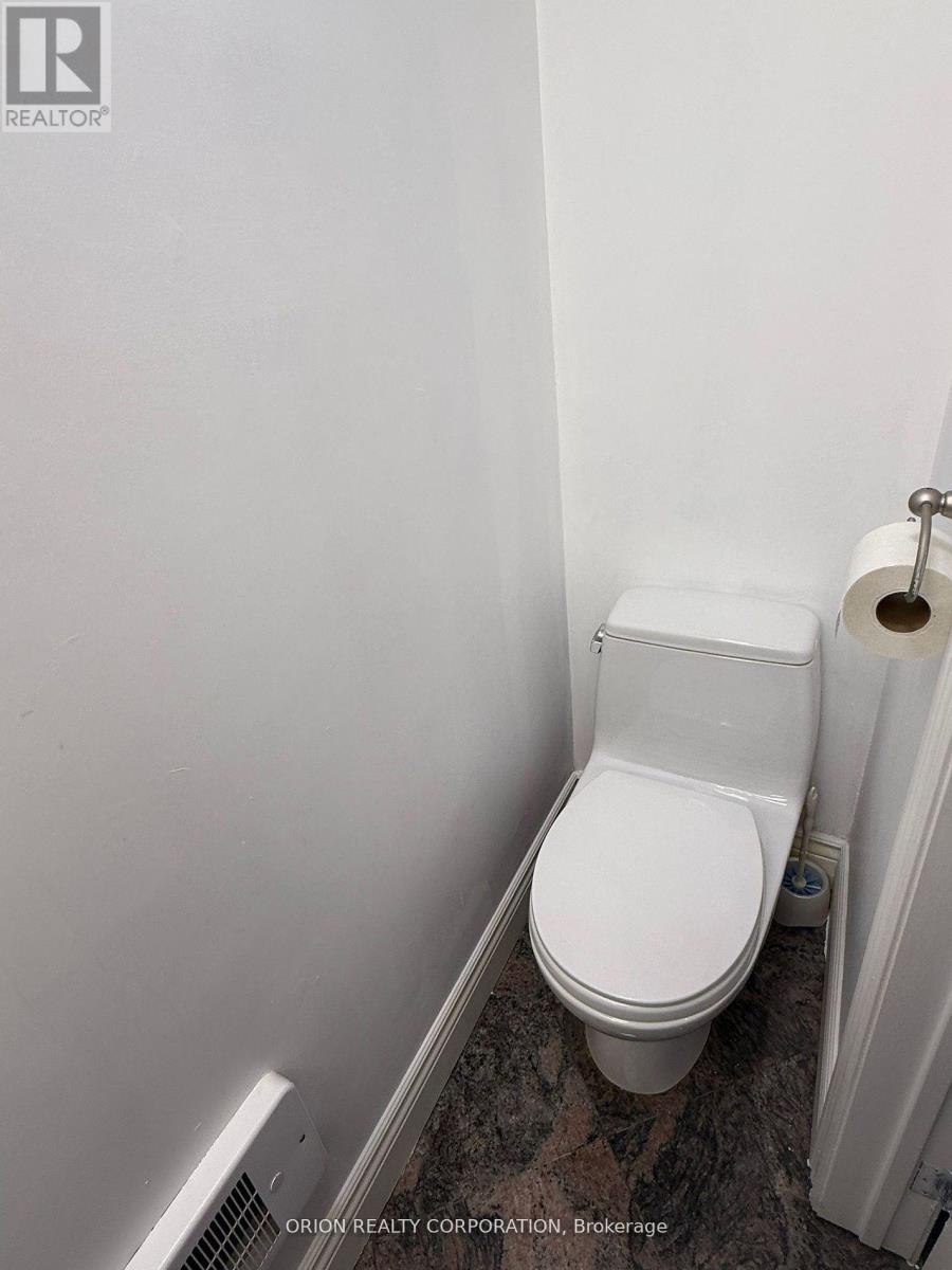 20 Antibes Drive, Toronto, Ontario  M2R 3K3 - Photo 19 - C12470219