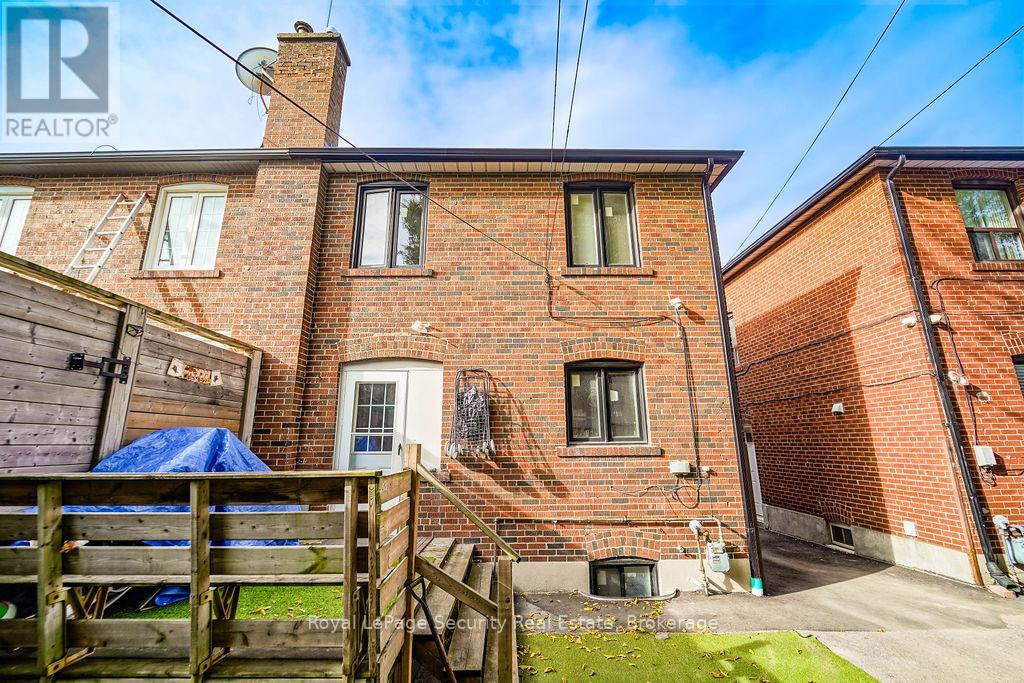 2169 Dufferin Street, Toronto, Ontario  M6E 3R9 - Photo 5 - C12470221