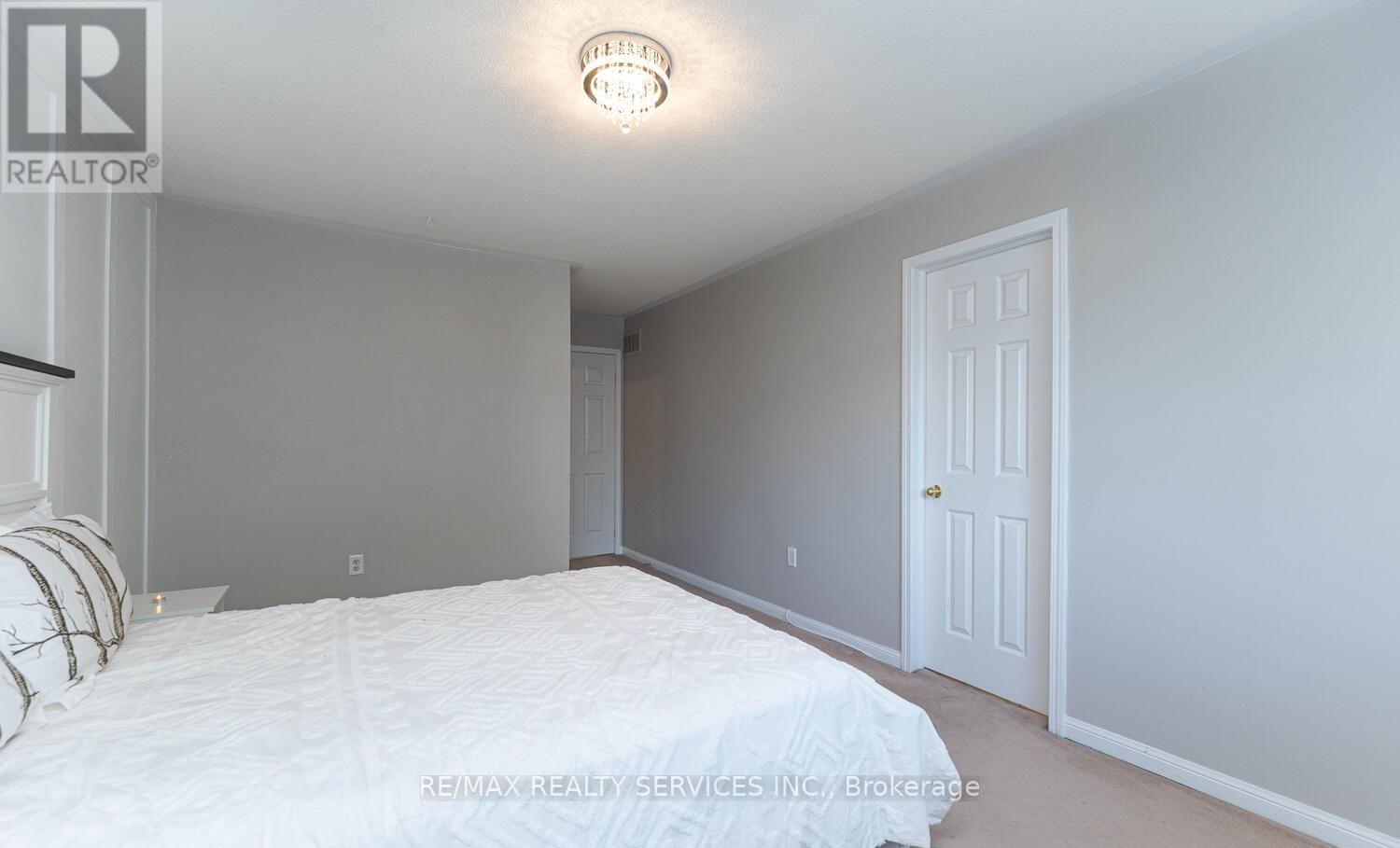 21 Lazio Street, Whitby, Ontario  L1R 3A3 - Photo 22 - E12470223