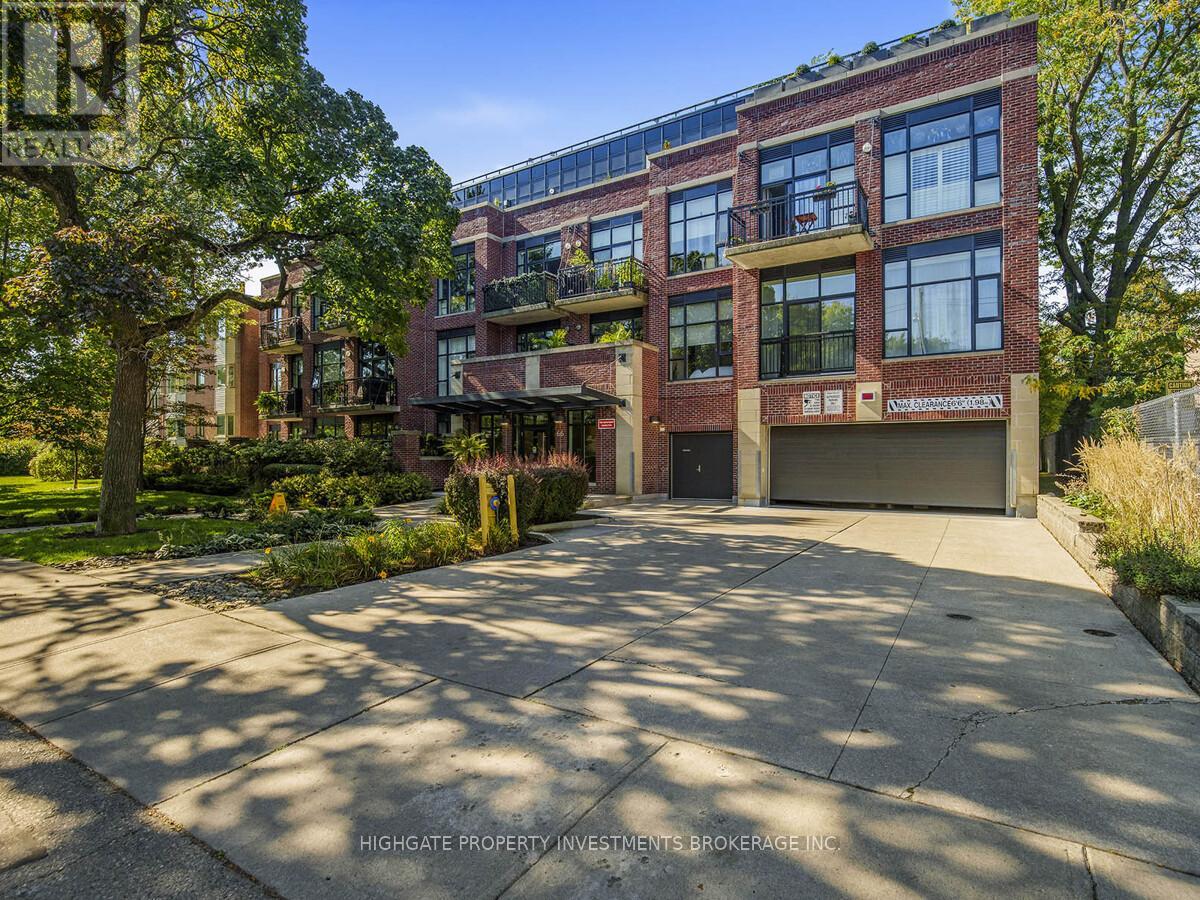 105 - 66 KIPPENDAVIE AVENUE, Toronto, Ontario