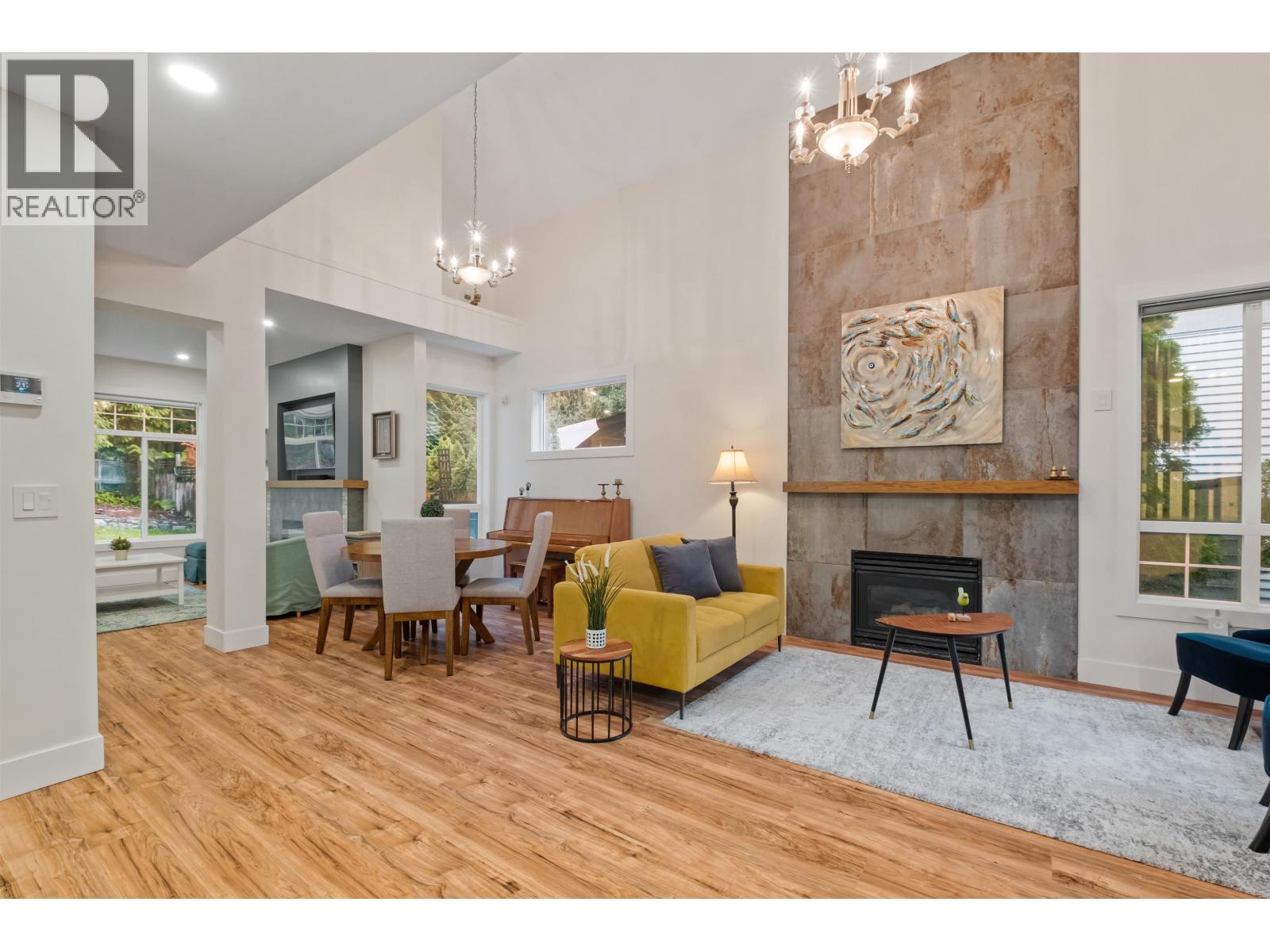 1693 Arbutus Place, Coquitlam, British Columbia  V3E 3K2 - Photo 5 - R3054877