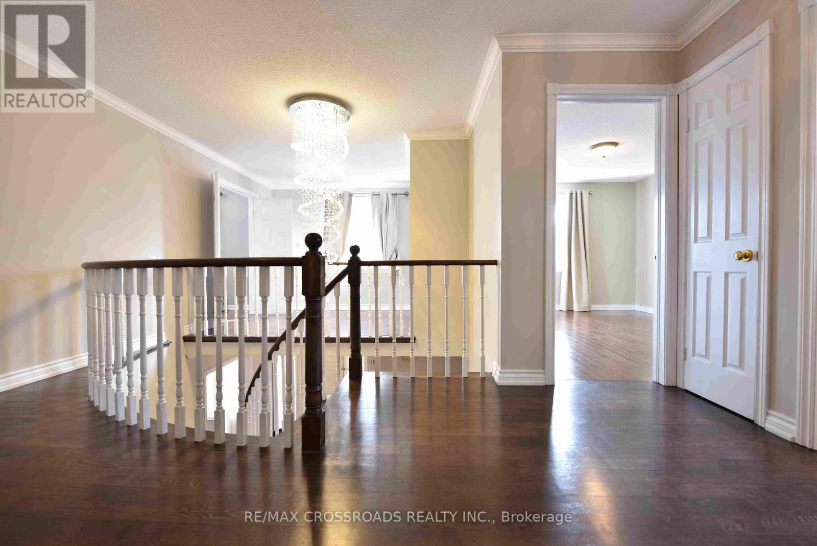 72 Millstone Court, Markham, Ontario  L3R 7M5 - Photo 9 - N12437255