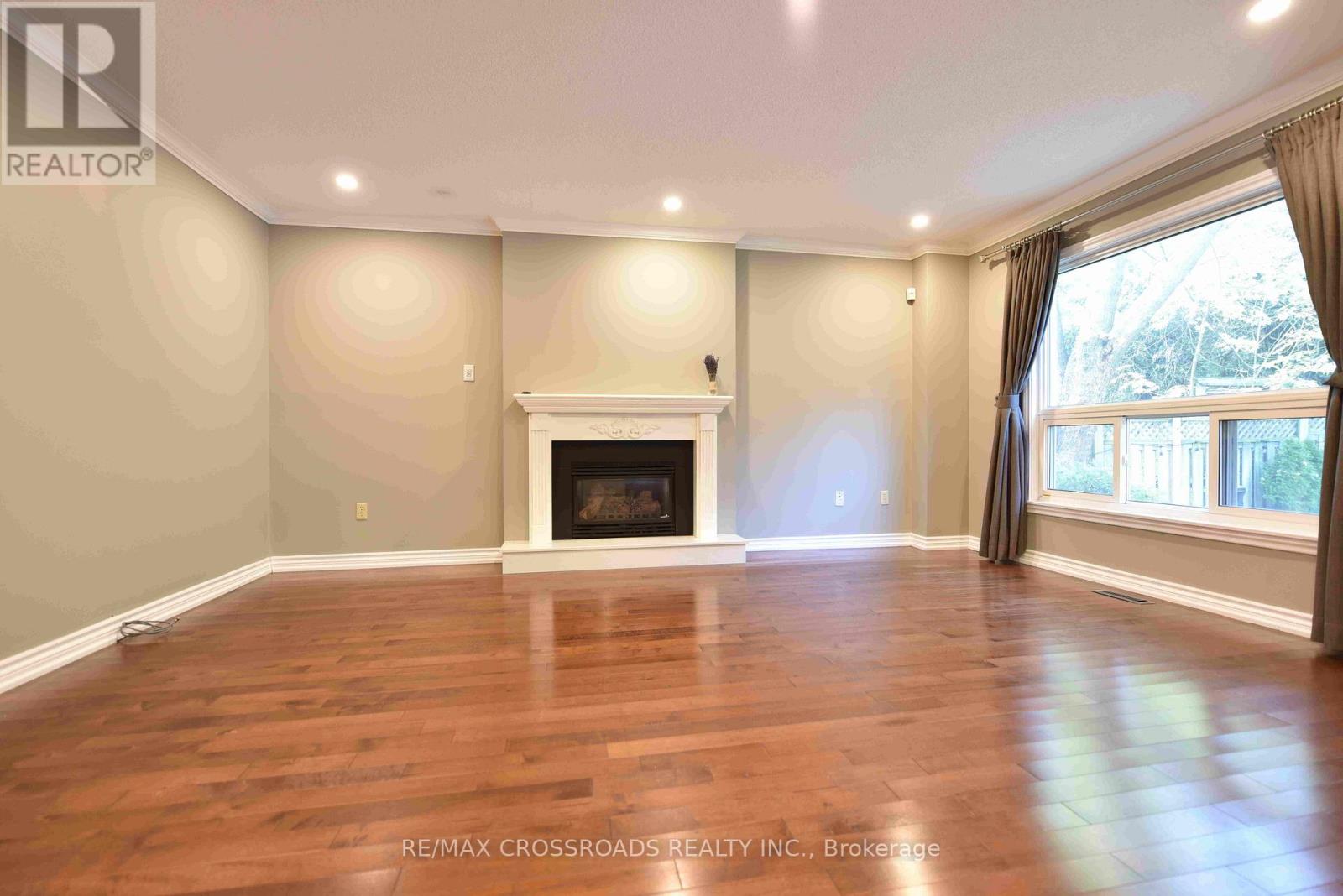72 Millstone Court, Markham, Ontario  L3R 7M5 - Photo 8 - N12437255
