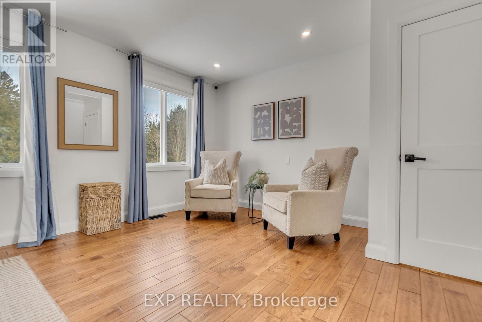 13379 Trafalgar Road, Halton Hills, Ontario  L7G 4S4 - Photo 17 - W12470205