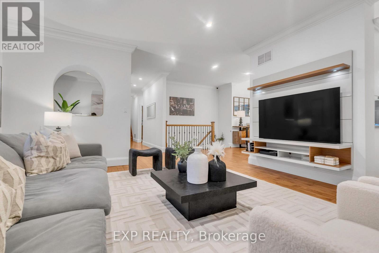 13379 Trafalgar Road, Halton Hills, Ontario  L7G 4S4 - Photo 3 - W12470205