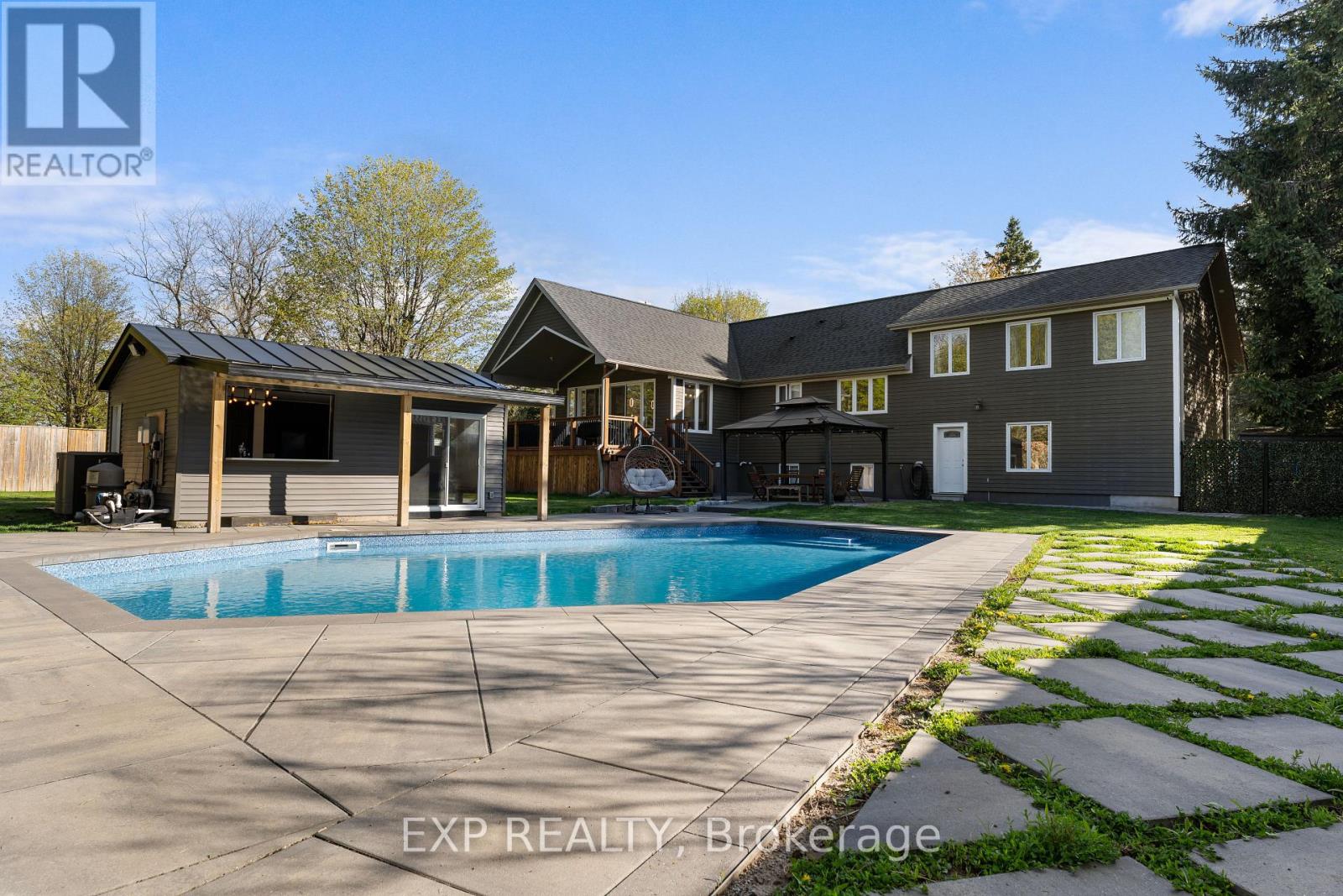 13379 Trafalgar Road, Halton Hills, Ontario  L7G 4S4 - Photo 34 - W12470205