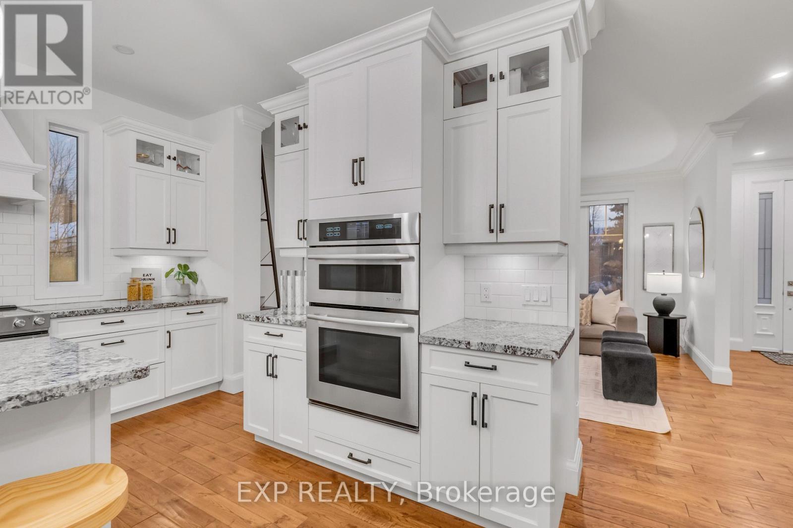 13379 Trafalgar Road, Halton Hills, Ontario  L7G 4S4 - Photo 8 - W12470205
