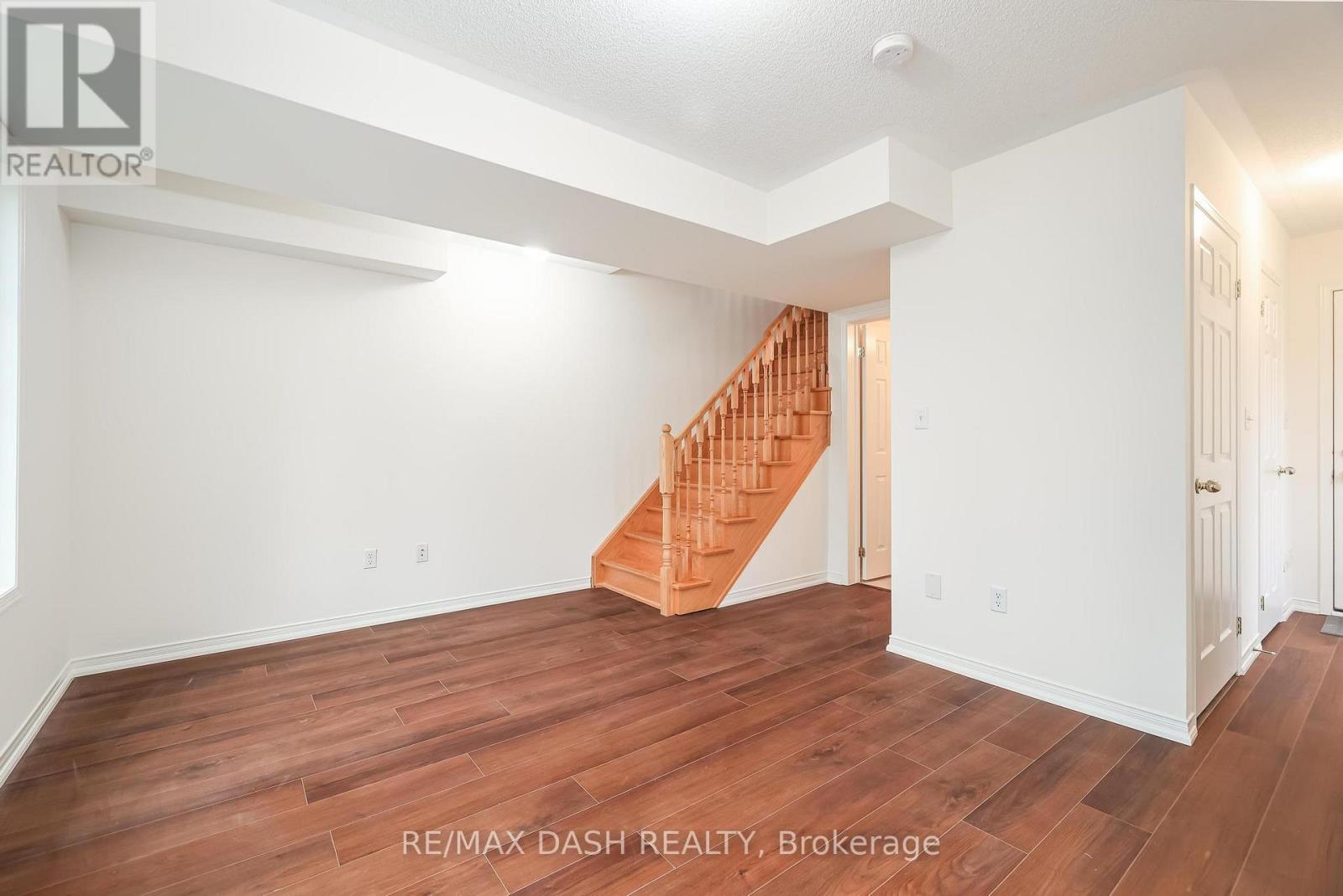 57 Ted Wray Circle, Toronto, Ontario  M3L 0G8 - Photo 10 - W12470220