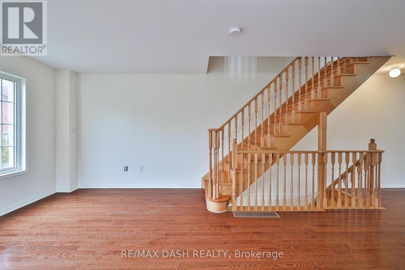 57 Ted Wray Circle, Toronto, Ontario  M3L 0G8 - Photo 18 - W12470220