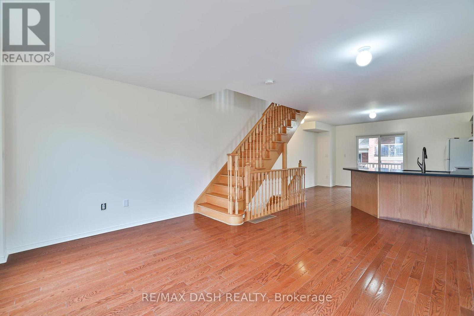 57 Ted Wray Circle, Toronto, Ontario  M3L 0G8 - Photo 19 - W12470220