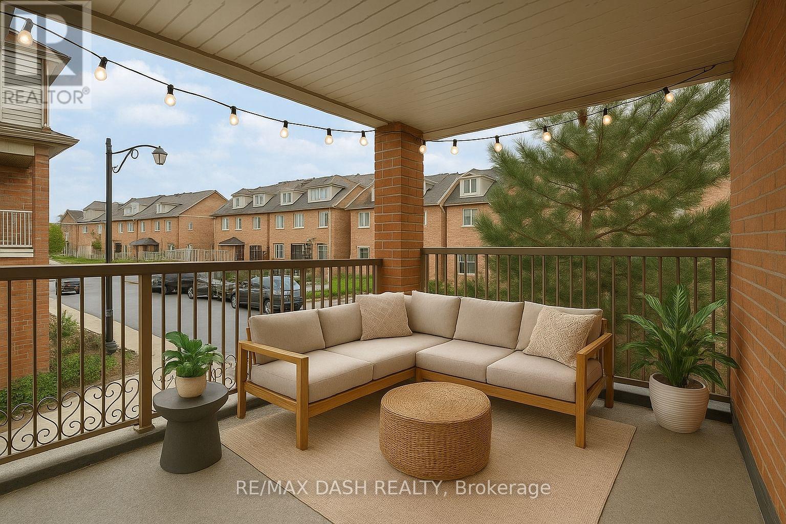 57 Ted Wray Circle, Toronto, Ontario  M3L 0G8 - Photo 2 - W12470220