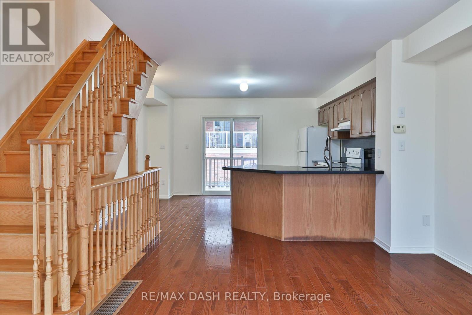 57 Ted Wray Circle, Toronto, Ontario  M3L 0G8 - Photo 21 - W12470220