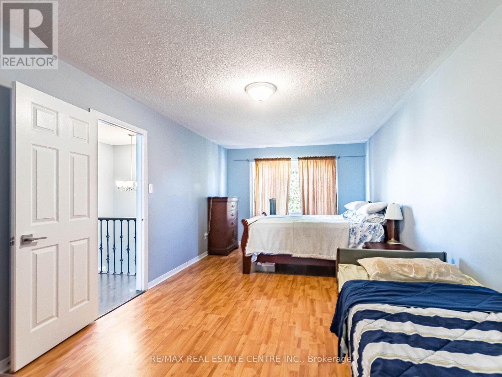 43 Horsham Street, Brampton, Ontario  L6X 3R4 - Photo 15 - W12470229