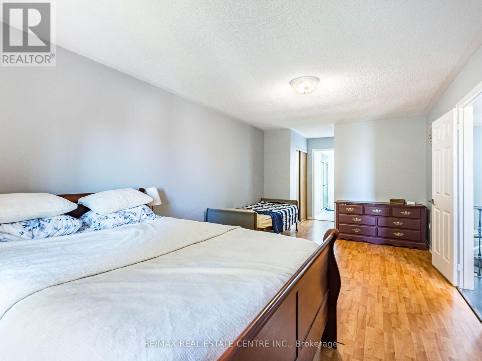 43 Horsham Street, Brampton, Ontario  L6X 3R4 - Photo 16 - W12470229