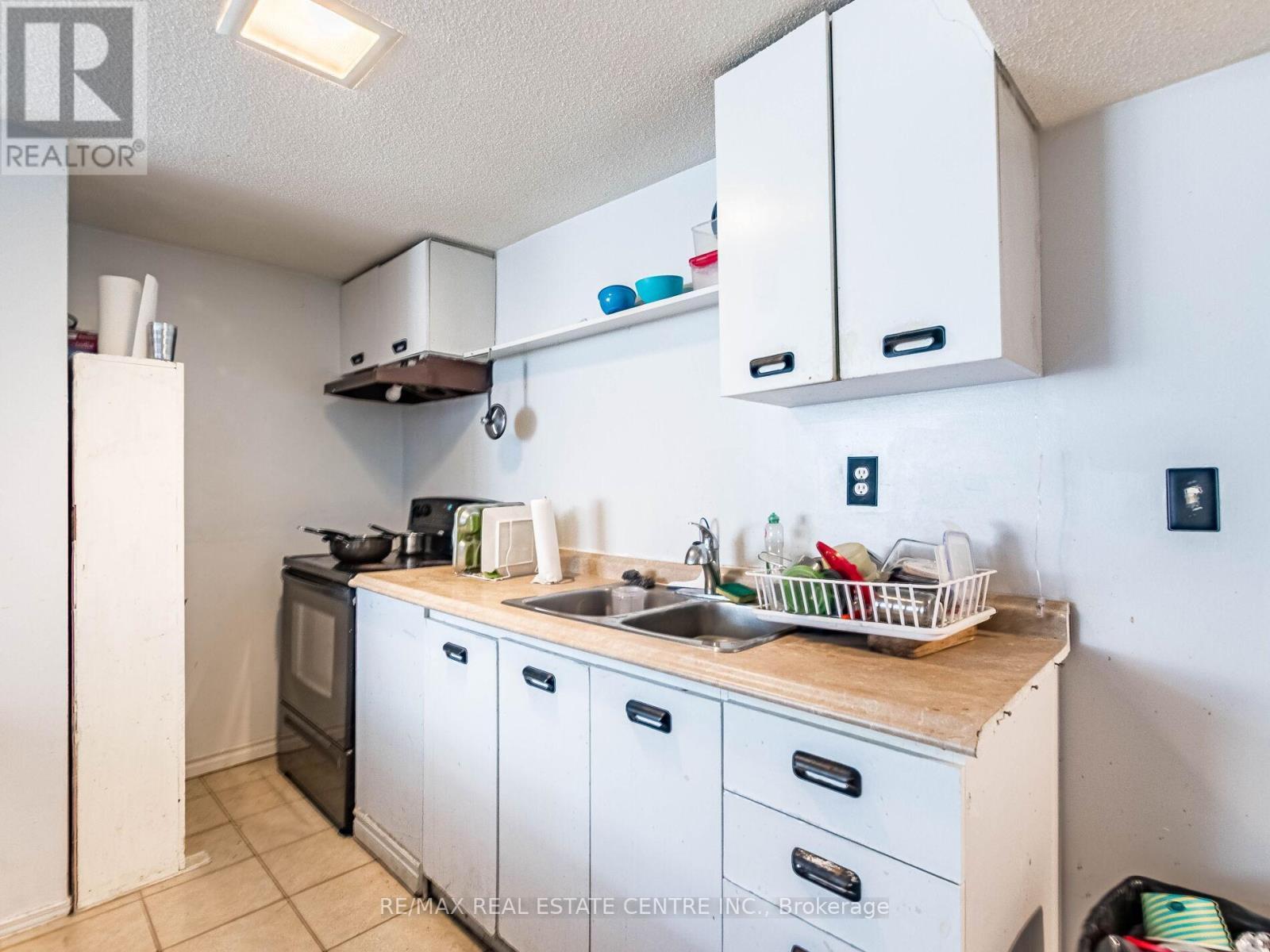 43 Horsham Street, Brampton, Ontario  L6X 3R4 - Photo 22 - W12470229