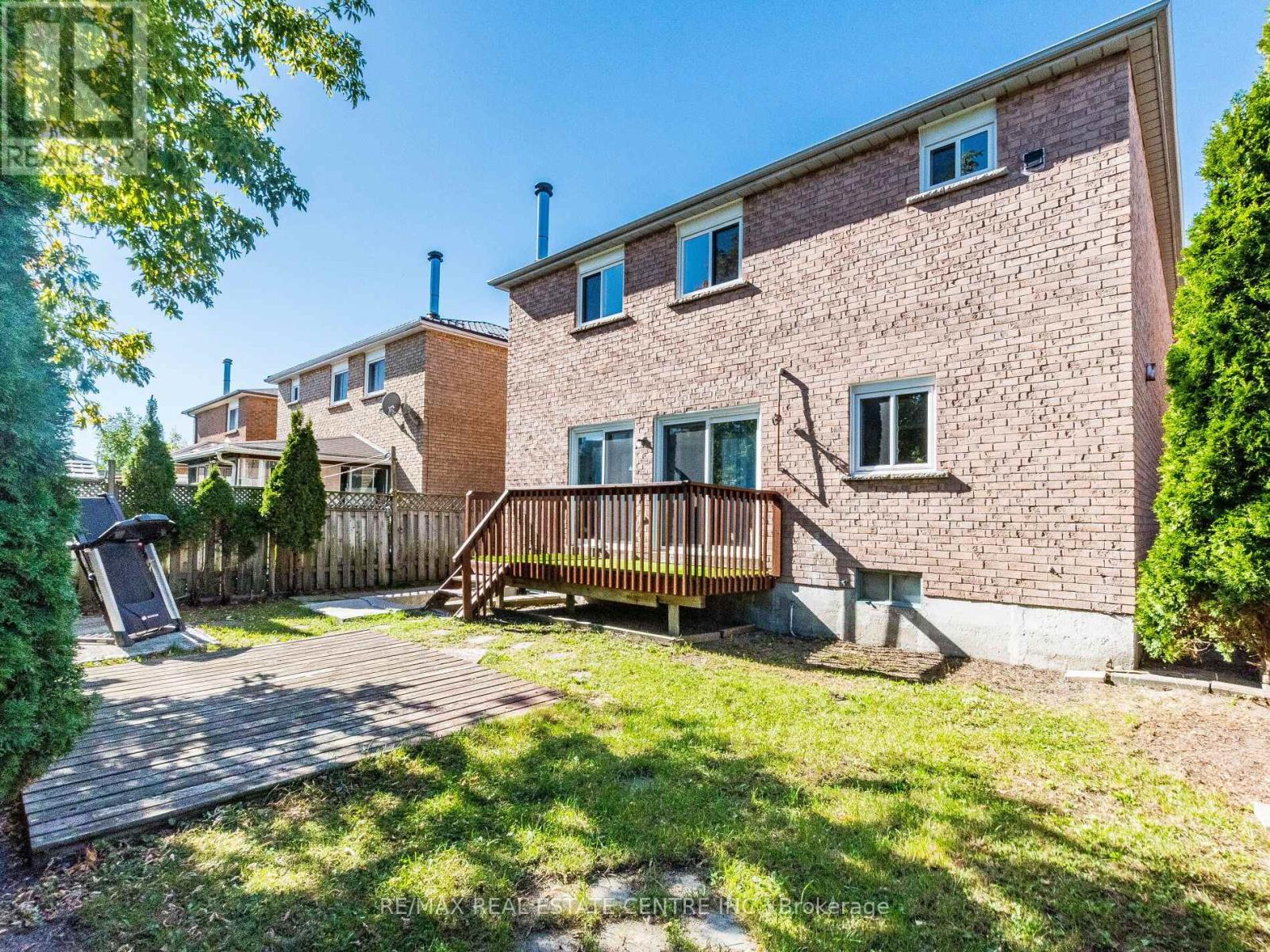 43 Horsham Street, Brampton, Ontario  L6X 3R4 - Photo 33 - W12470229