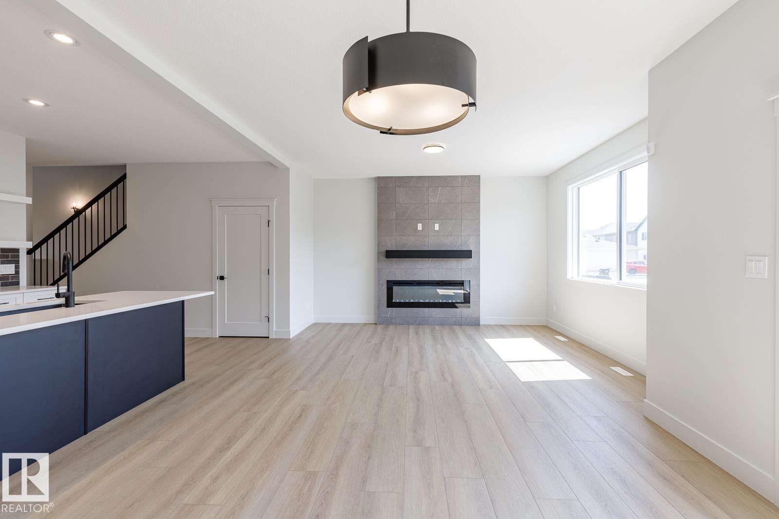 15679 18 Av Sw, Edmonton, Alberta  T6W 5E1 - Photo 14 - E4457000