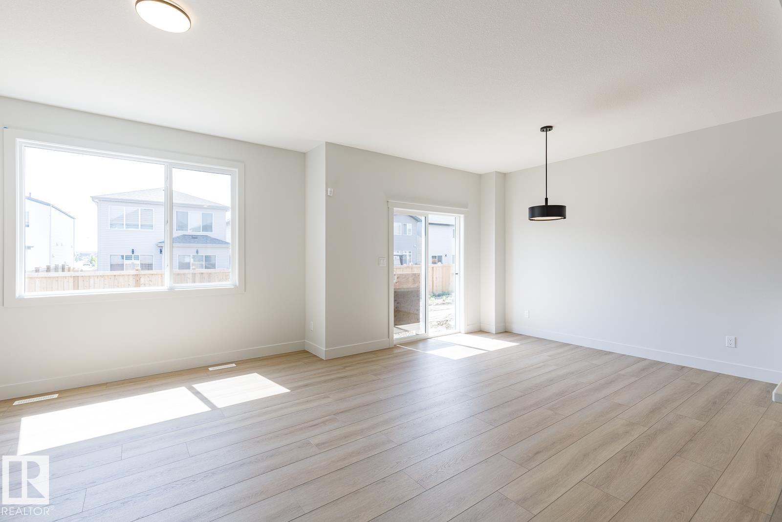 15679 18 Av Sw, Edmonton, Alberta  T6W 5E1 - Photo 17 - E4457000