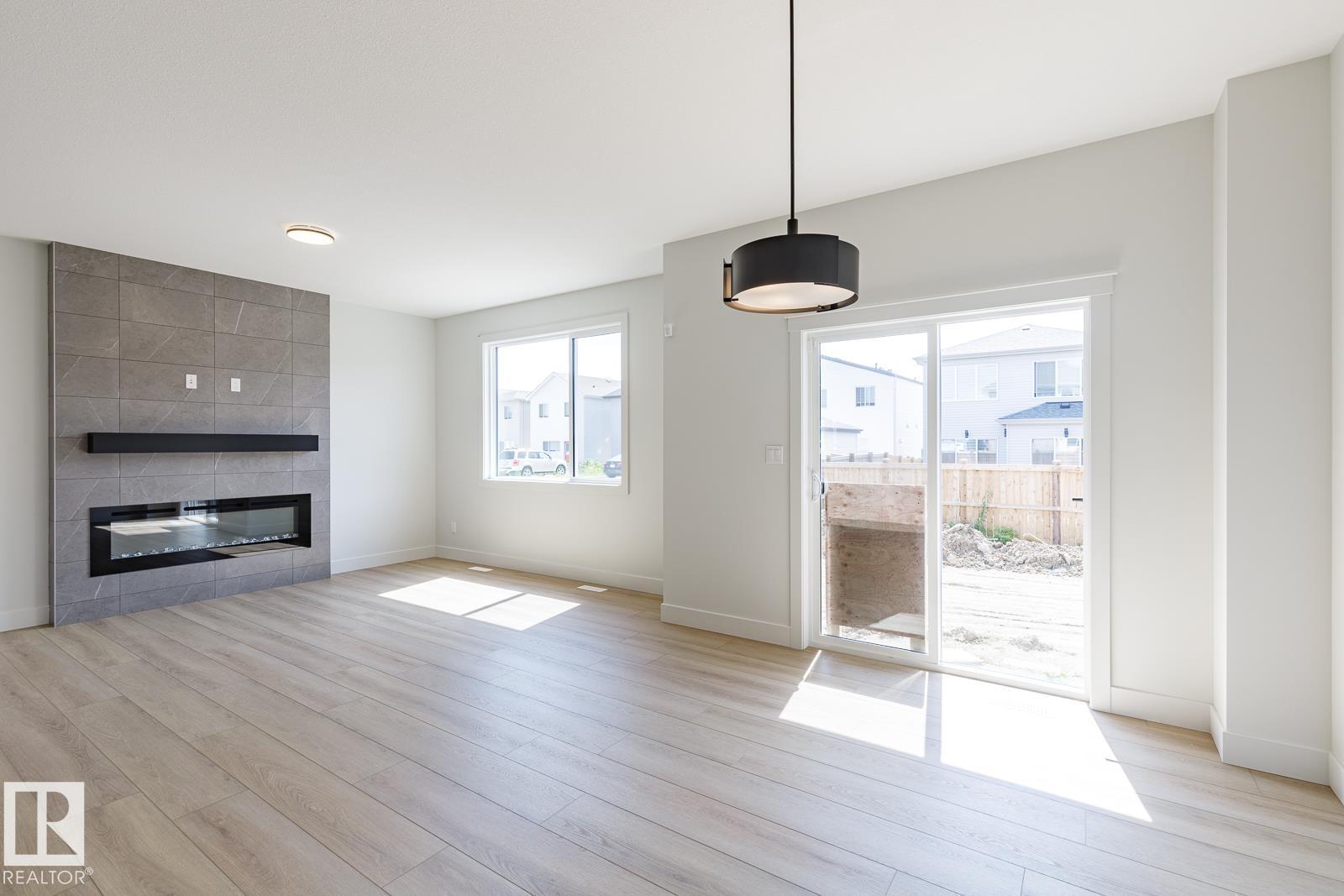 15679 18 Av Sw, Edmonton, Alberta  T6W 5E1 - Photo 9 - E4457000