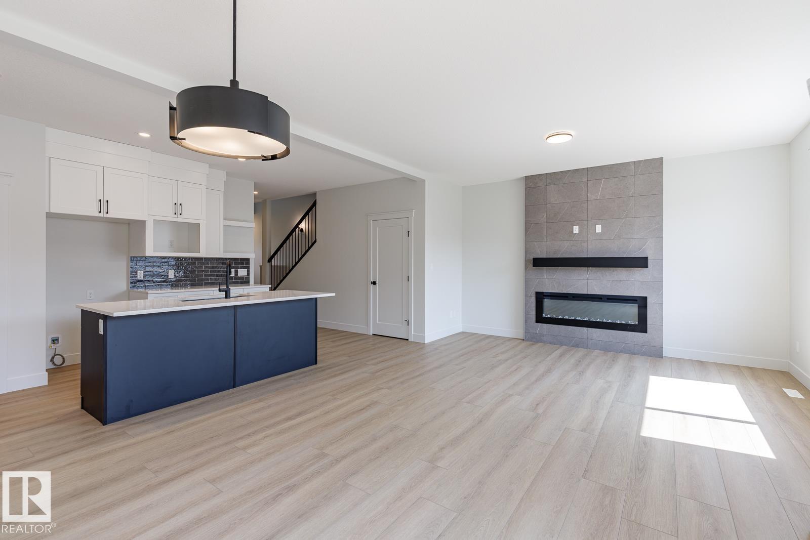 15679 18 Av Sw, Edmonton, Alberta  T6W 5E1 - Photo 10 - E4457000