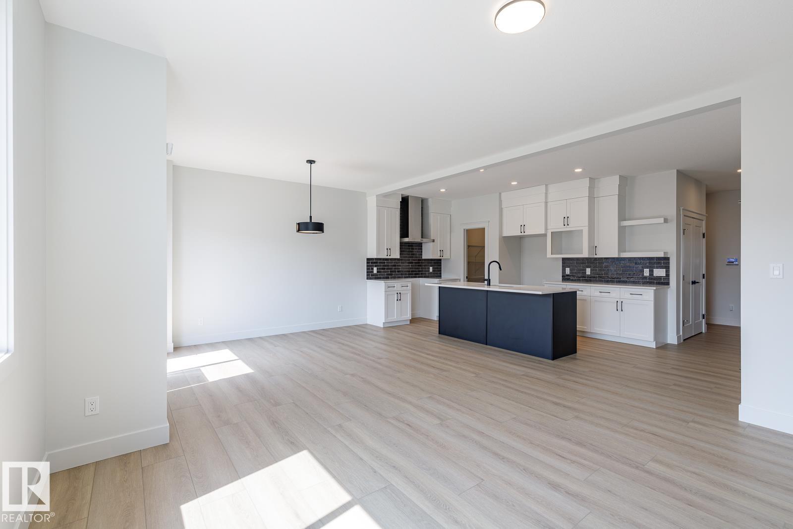 15679 18 Av Sw, Edmonton, Alberta  T6W 5E1 - Photo 13 - E4457000