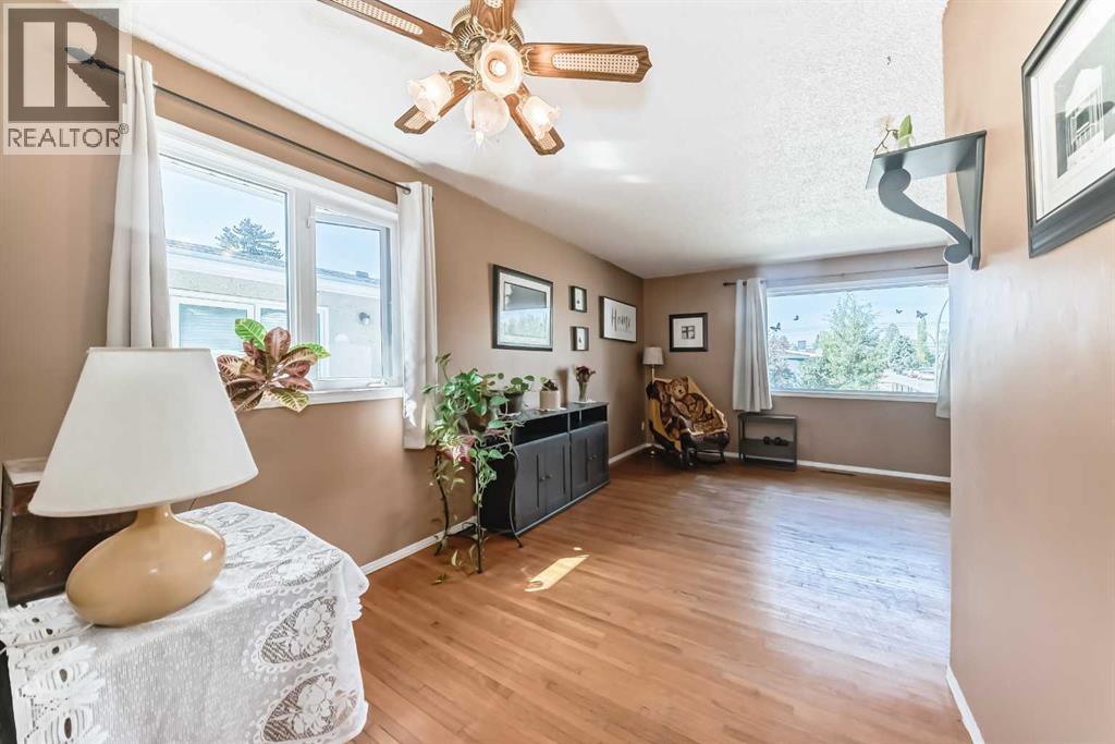2107 Munro Drive Ne, Calgary, Alberta  T2E 5Y7 - Photo 3 - A2259131