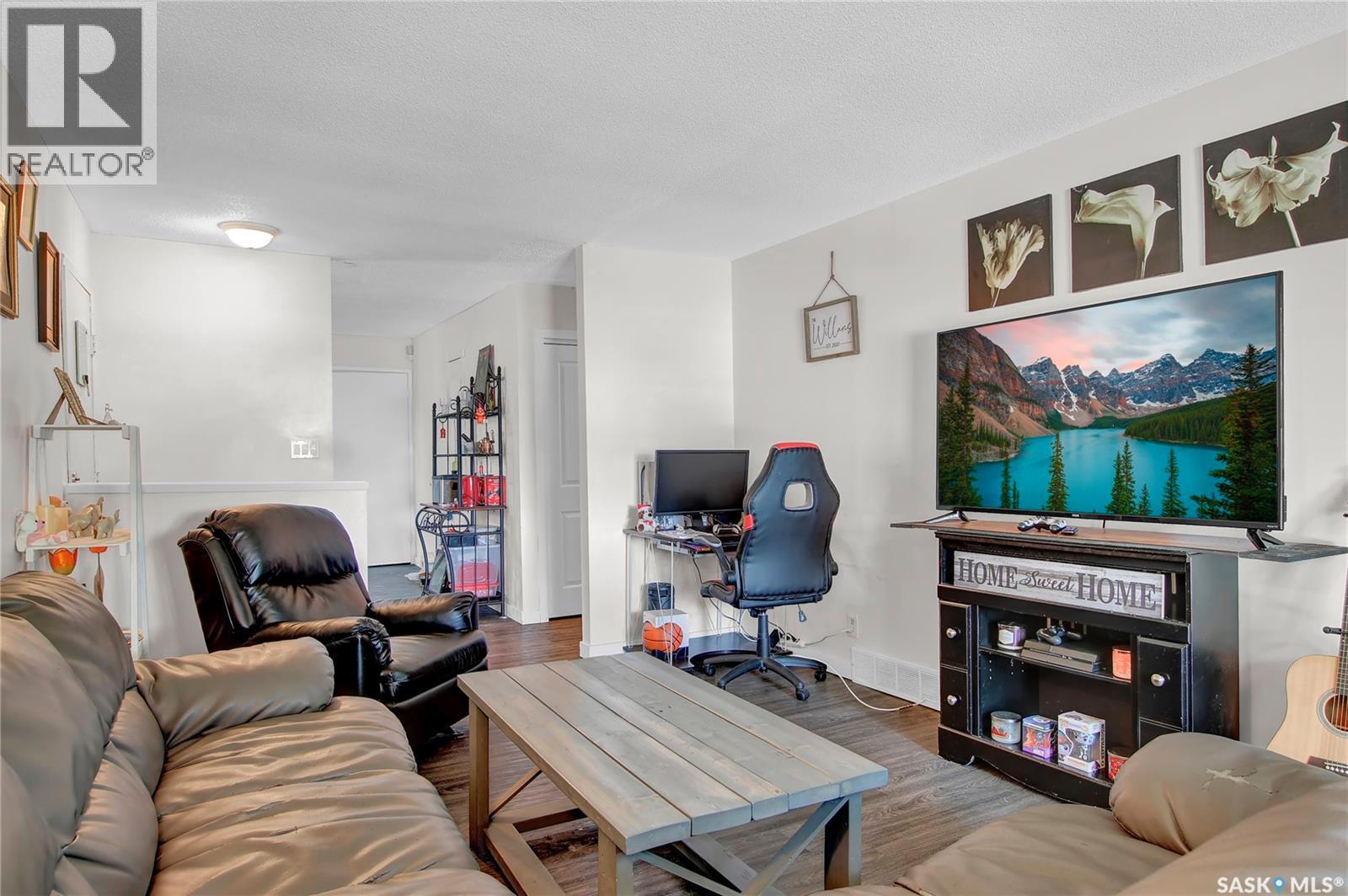 1526 Oxford Street, Regina, Saskatchewan  S4N 4M1 - Photo 5 - SK021194