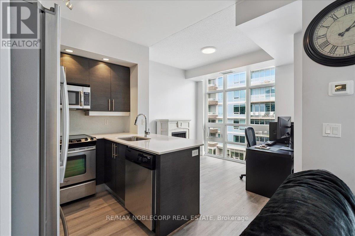 2317 - 65 East Liberty Street, Toronto, Ontario  M6K 3A2 - Photo 6 - C12470257