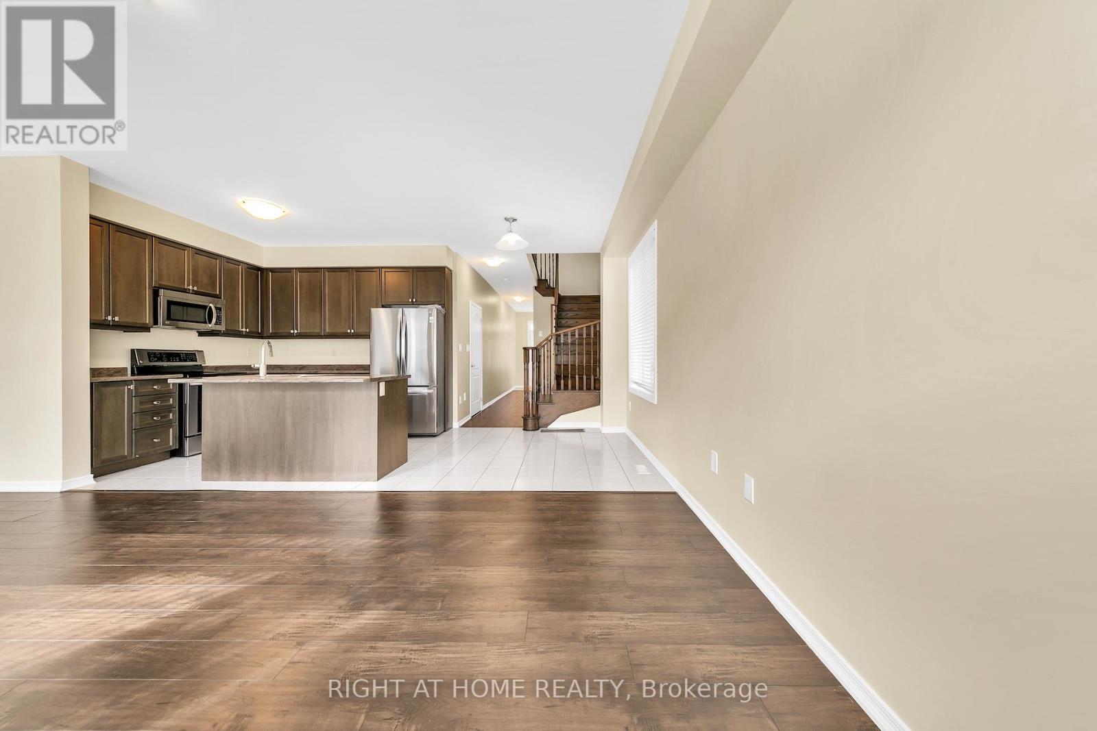 32 Mccargow Drive, Haldimand, Ontario  N3W 0C3 - Photo 19 - X12466801