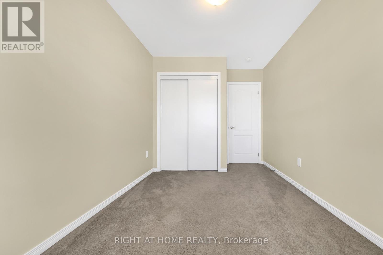 32 Mccargow Drive, Haldimand, Ontario  N3W 0C3 - Photo 25 - X12466801