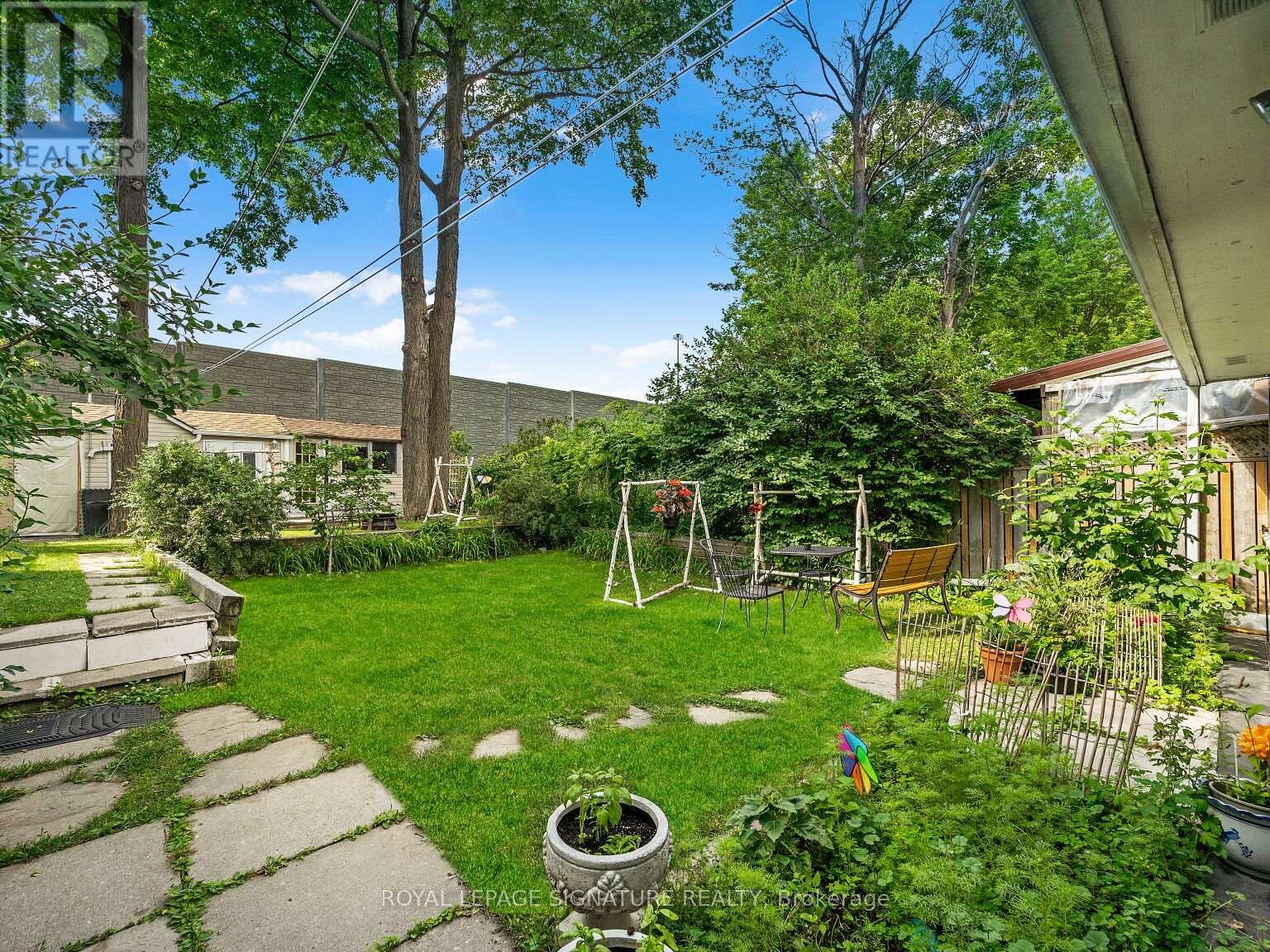77 Heaslip Terrace, Toronto, Ontario  M1T 1W8 - Photo 12 - E12470246