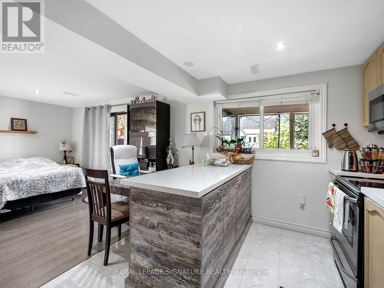 77 Heaslip Terrace, Toronto, Ontario  M1T 1W8 - Photo 7 - E12470246