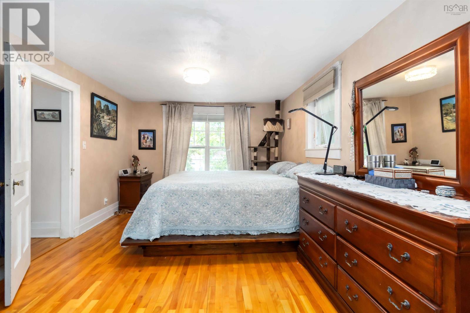 949 Mclean Street, Halifax, Nova Scotia  B3H 2V2 - Photo 10 - 202522839