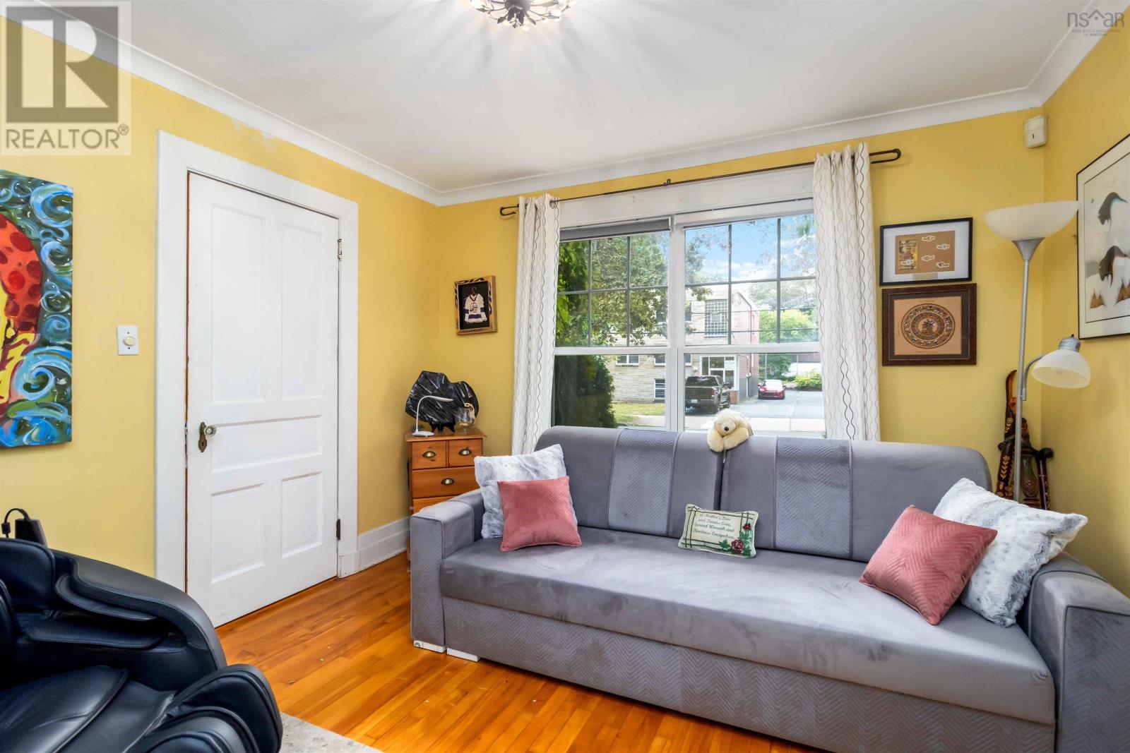 949 Mclean Street, Halifax, Nova Scotia  B3H 2V2 - Photo 3 - 202522839