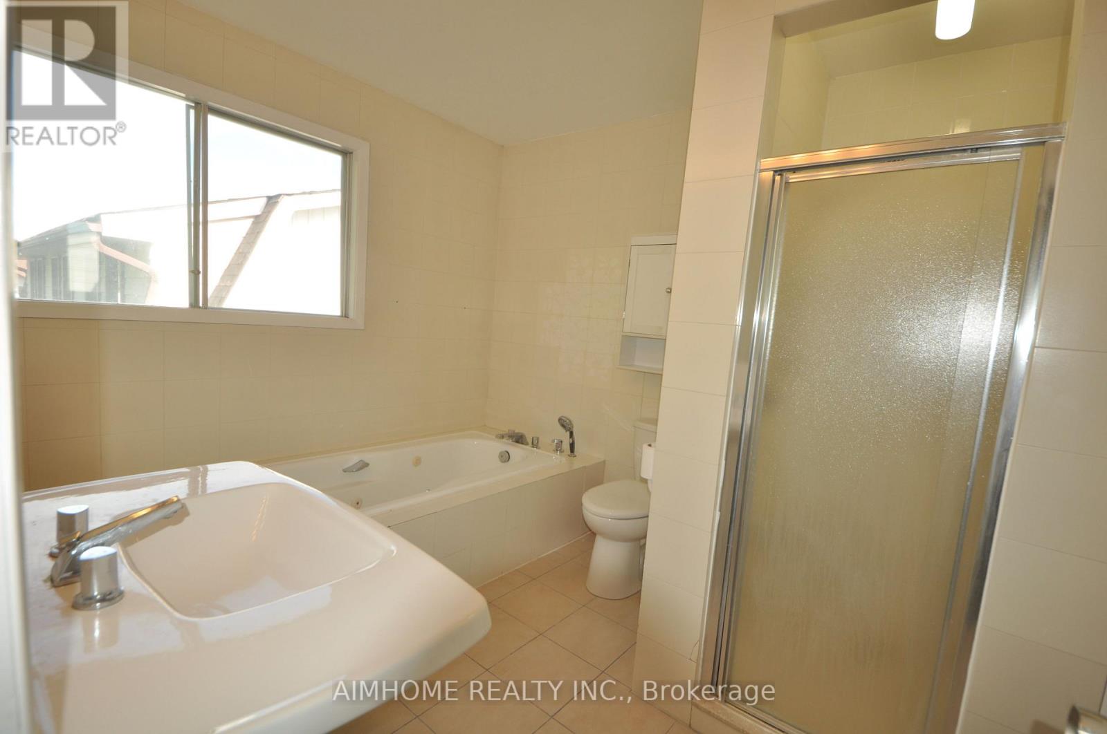 36 Flowervale Road, Markham, Ontario  L3T 4J4 - Photo 11 - N12470237