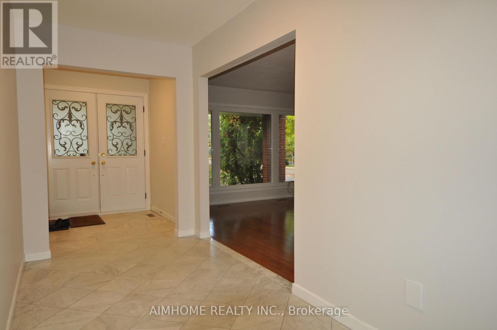 36 Flowervale Road, Markham, Ontario  L3T 4J4 - Photo 3 - N12470237
