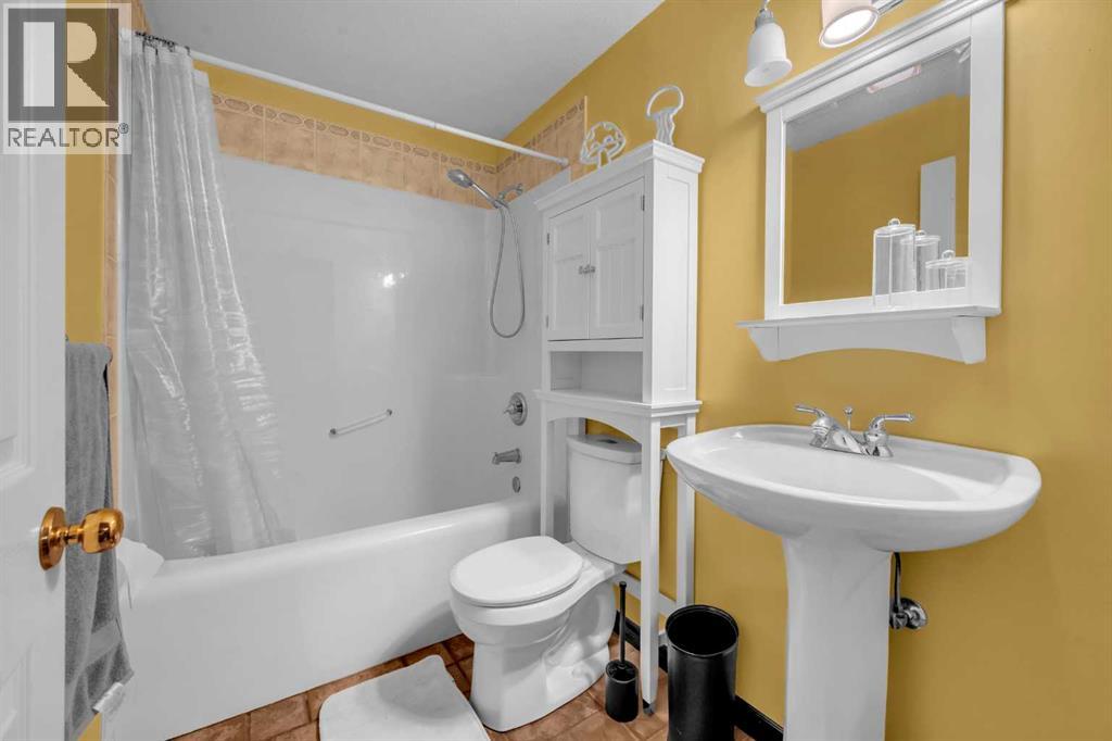 303 1 Street, Irricana, Alberta  T0M 1B0 - Photo 33 - A2265272