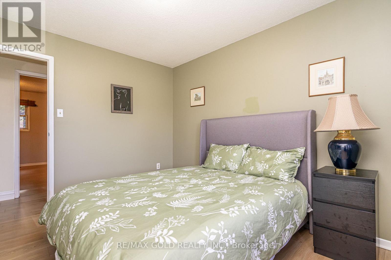 74 Lorraine Crescent, Brampton, Ontario  L6S 2R7 - Photo 31 - W12468731