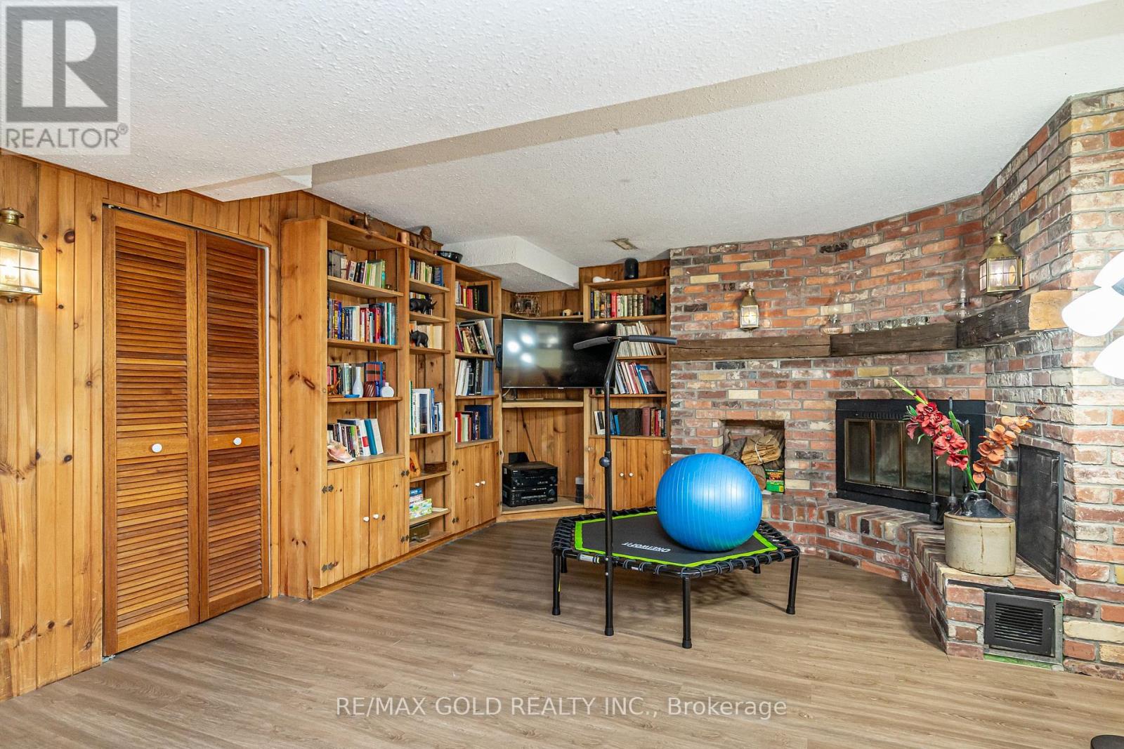 74 Lorraine Crescent, Brampton, Ontario  L6S 2R7 - Photo 34 - W12468731