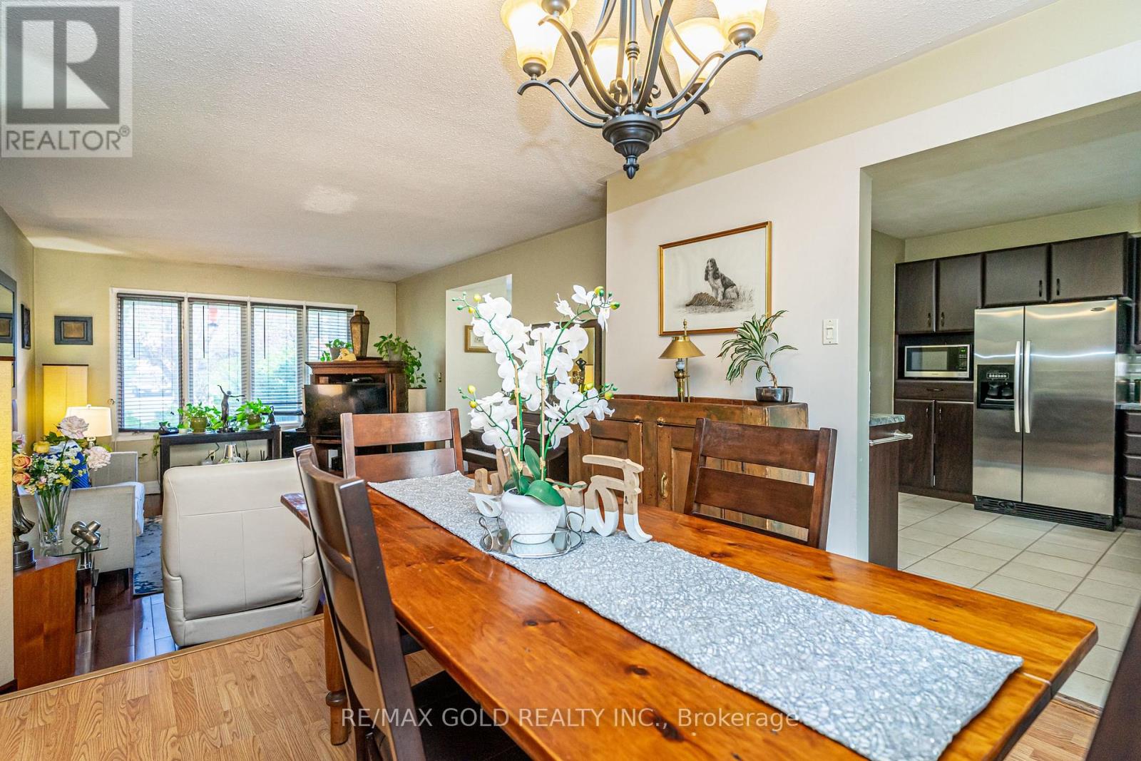 74 Lorraine Crescent, Brampton, Ontario  L6S 2R7 - Photo 13 - W12468731