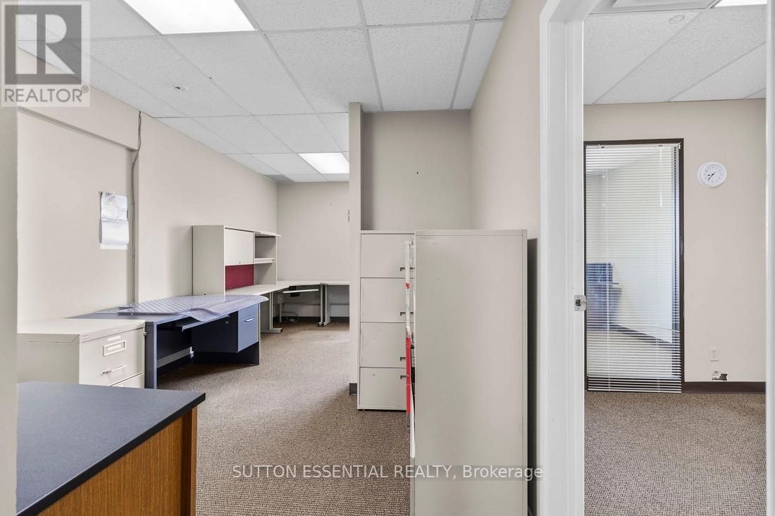 27 King Street E, Brockville, Ontario  K6V 1A7 - Photo 20 - X12347623