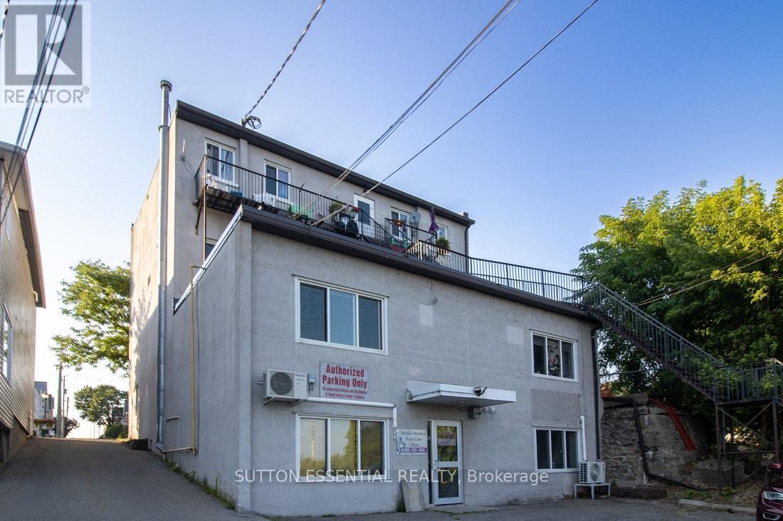 27 King Street E, Brockville, Ontario  K6V 1A7 - Photo 3 - X12347623