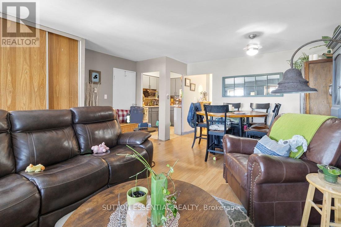 27 King Street E, Brockville, Ontario  K6V 1A7 - Photo 35 - X12347623