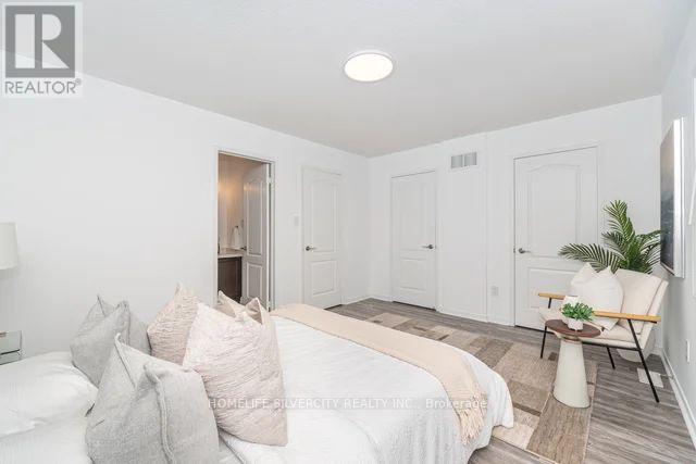 2397 Whistling Springs Crescent, Oakville, Ontario  L6M 0C3 - Photo 14 - W12470234
