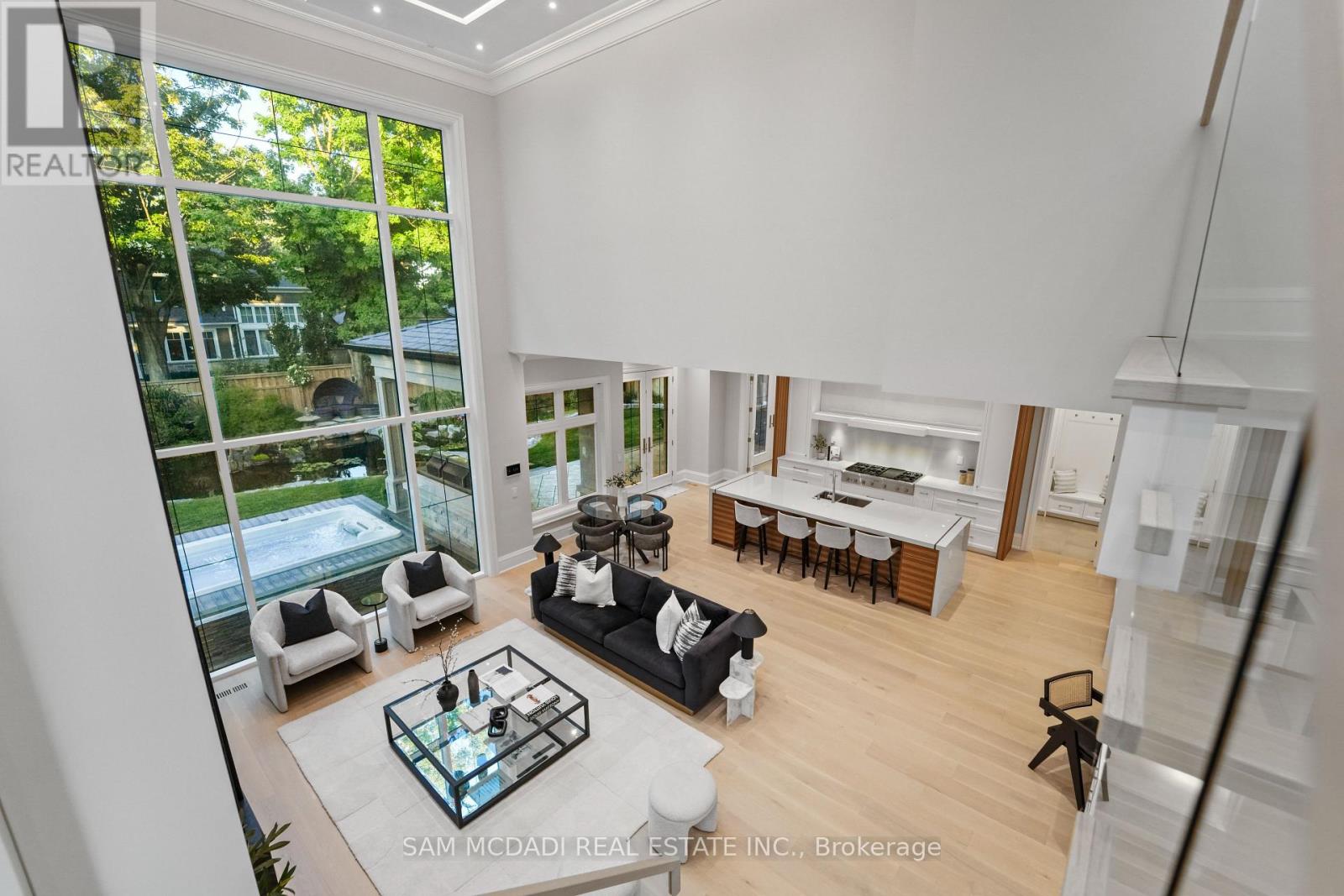 371 Willis Drive, Oakville, Ontario  L6L 4T9 - Photo 17 - W12470244